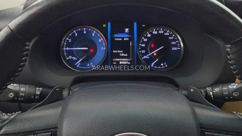 Toyota Fortuner 2023 for Sale in Dubai Image-47