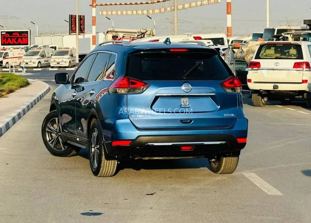 Nissan X-Trail 2020 for Sale in Dubai Image-7