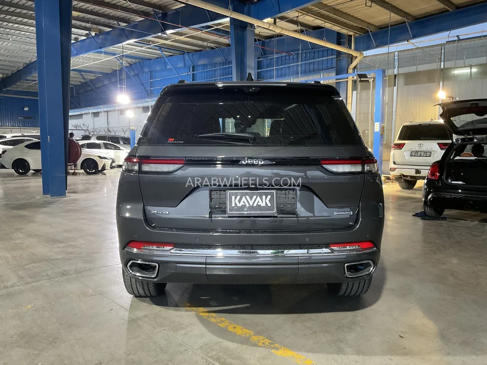 Jeep Grand Cherokee 2023 for Sale in Sharjah Image-7