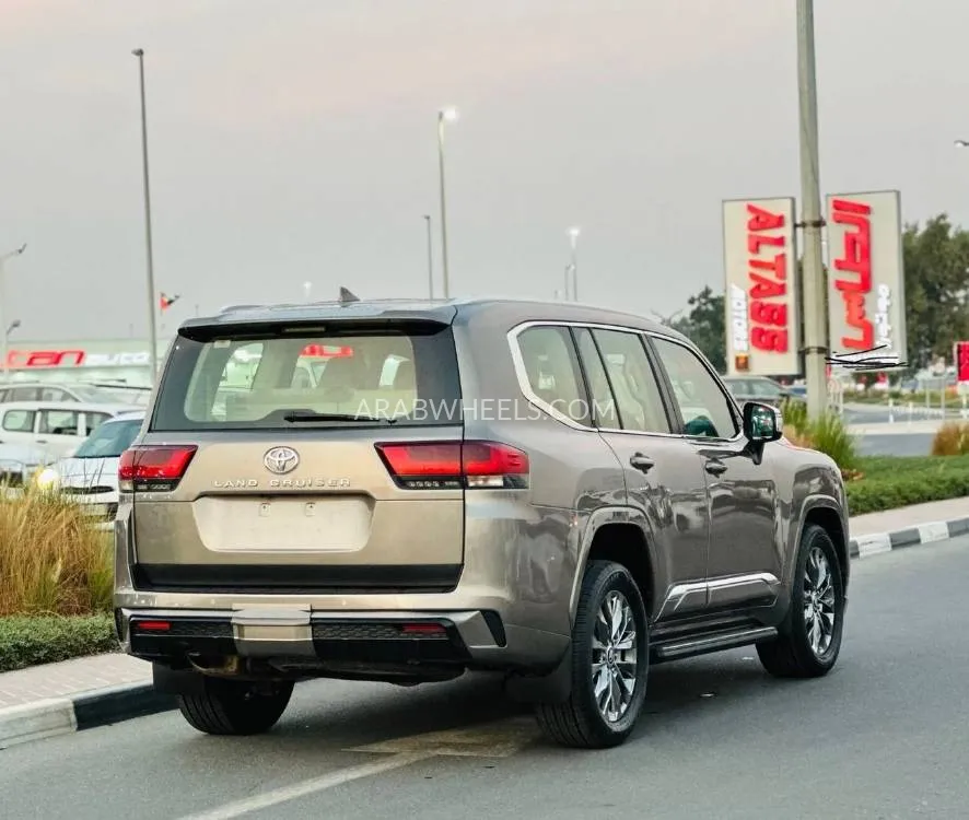 تويوتا لاند كروزر 2022 for Sale in دبي Image-3
