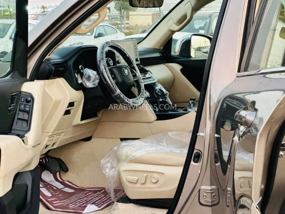 تويوتا لاند كروزر 2022 for Sale in دبي Image-17