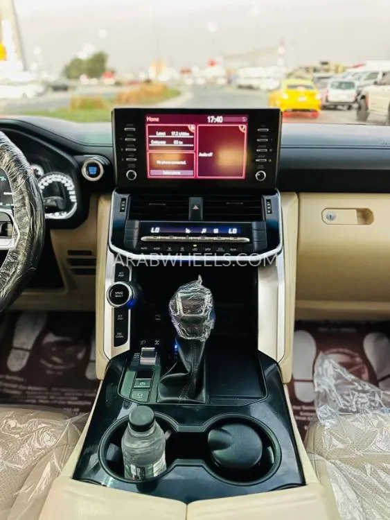 تويوتا لاند كروزر 2022 for Sale in دبي Image-21