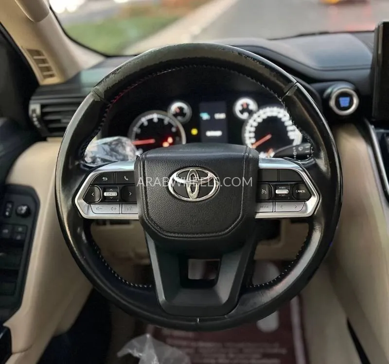 تويوتا لاند كروزر 2022 for Sale in دبي Image-22