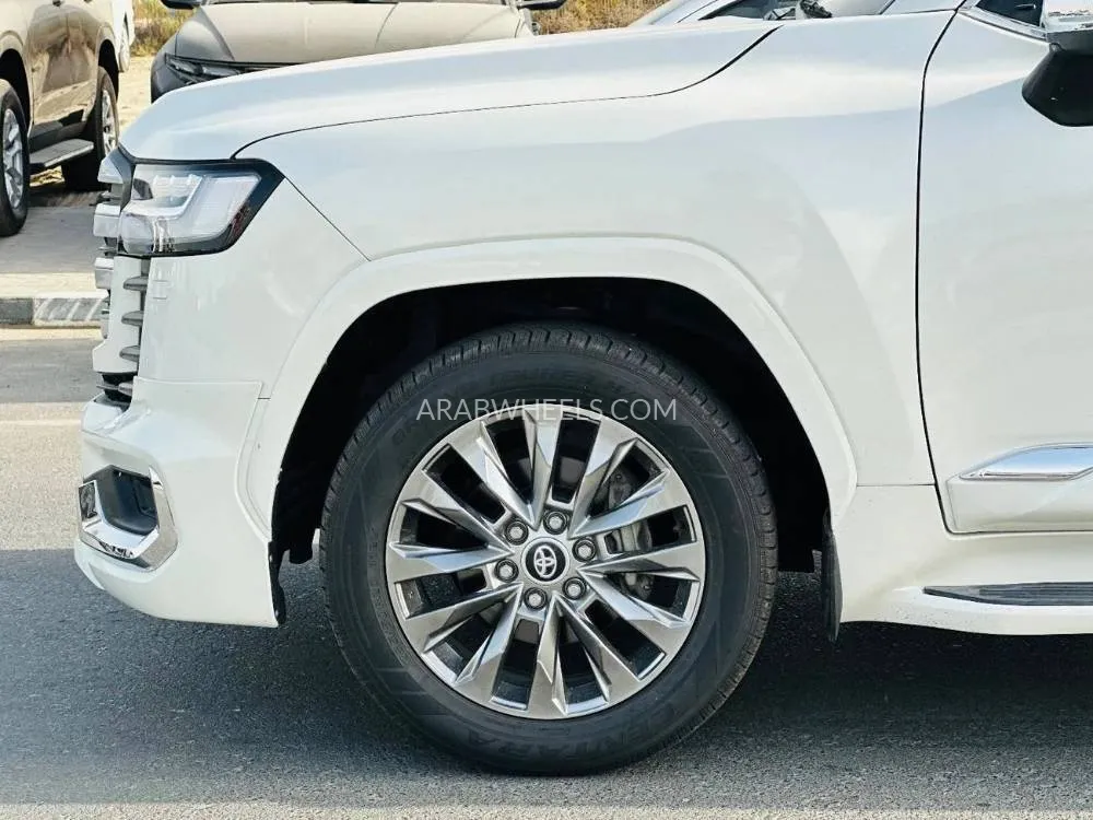 تويوتا لاند كروزر 2022 for Sale in دبي Image-12
