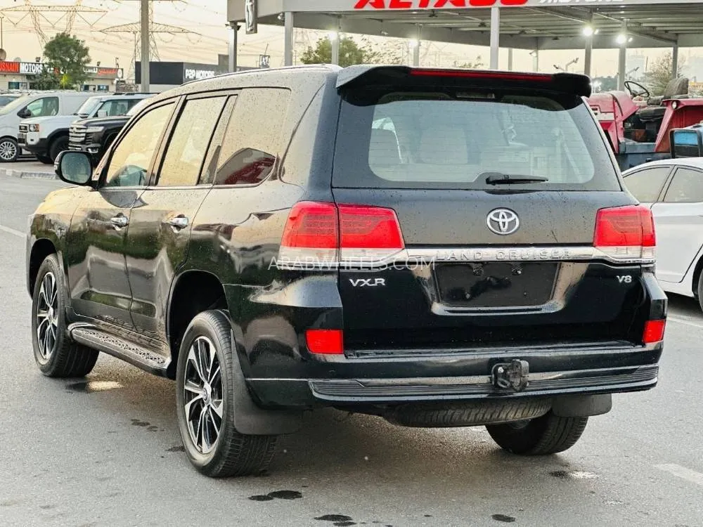 Toyota Land Cruiser 2020 for Sale in Dubai Image-4