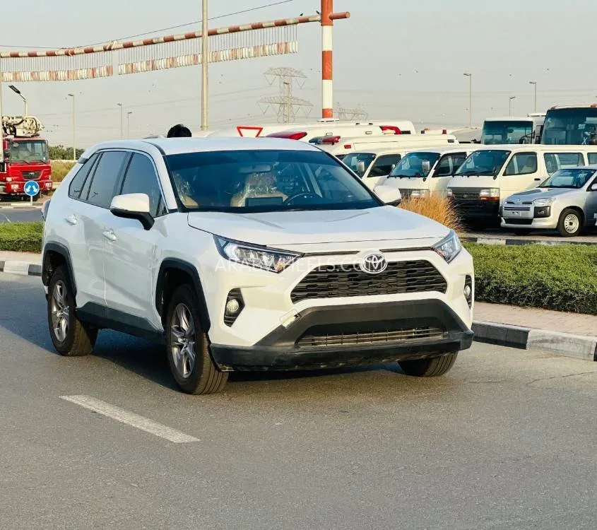Toyota Rav4 2025 for Sale in Dubai Image-4