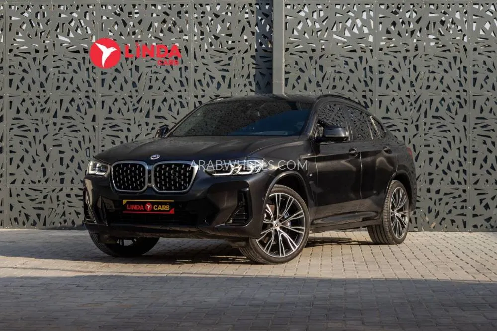 BMW X4 2023 for Sale in Dubai Image-2
