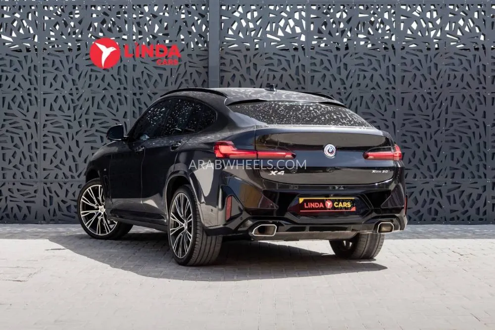 BMW X4 2023 for Sale in Dubai Image-7