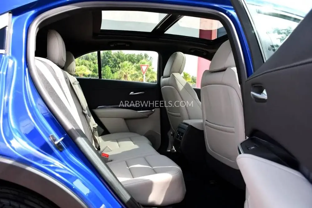 Cadillac XT4 2023 for Sale in Dubai Image-8