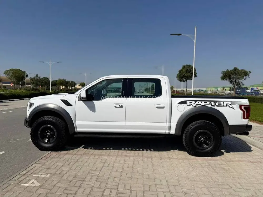 Ford F 150 2018 for Sale in Dubai Image-5