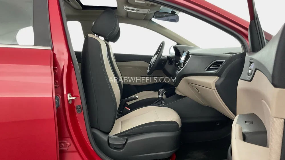 Hyundai Accent 2022 for Sale in Sharjah Image-12