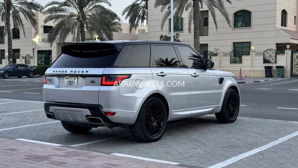 Land Rover Range Rover Sport 2020 for Sale in Ras Al Khaimah Image-5