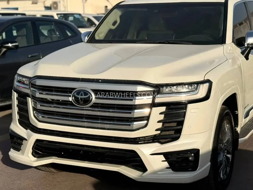 Toyota Land Cruiser 2023 for Sale in Dubai Image-4