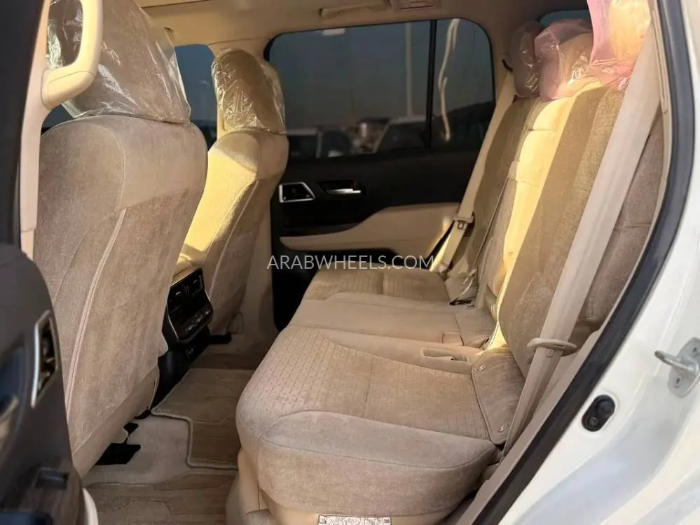 Toyota Land Cruiser 2023 for Sale in Dubai Image-8
