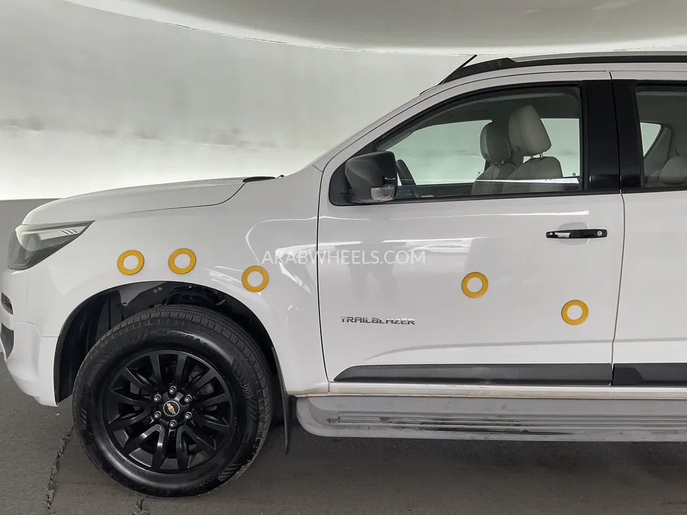 Chevrolet Trailblazer 2018 for Sale in Dubai Image-31