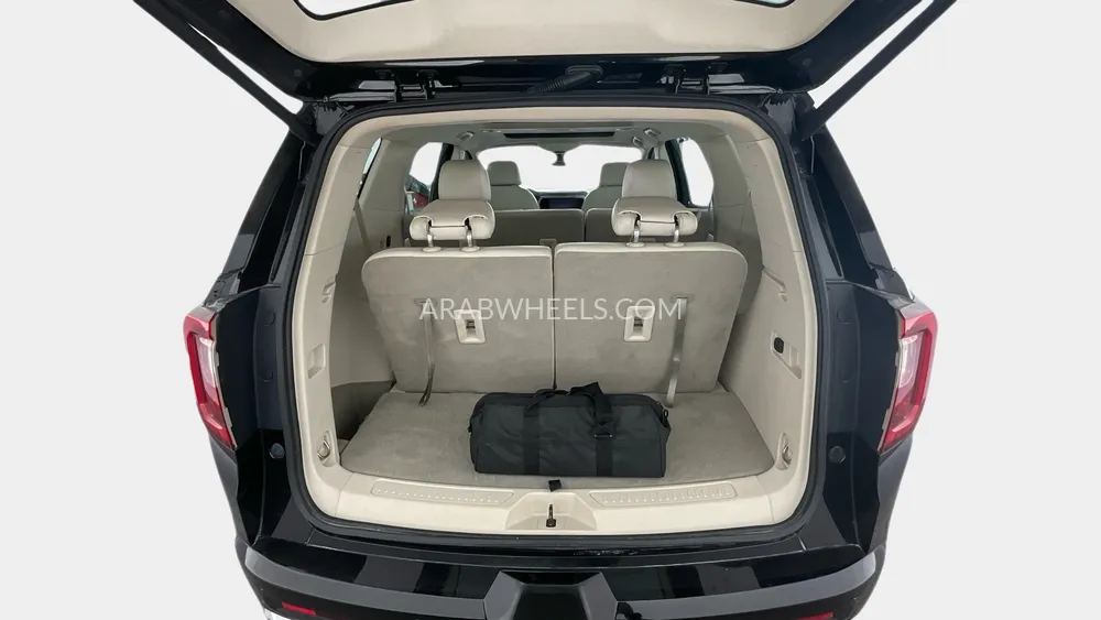 GMC Acadia 2020 for Sale in Sharjah Image-14