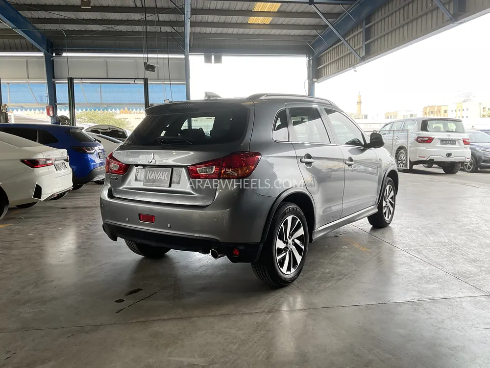 Mitsubishi ASX 2017 for Sale in Sharjah Image-4