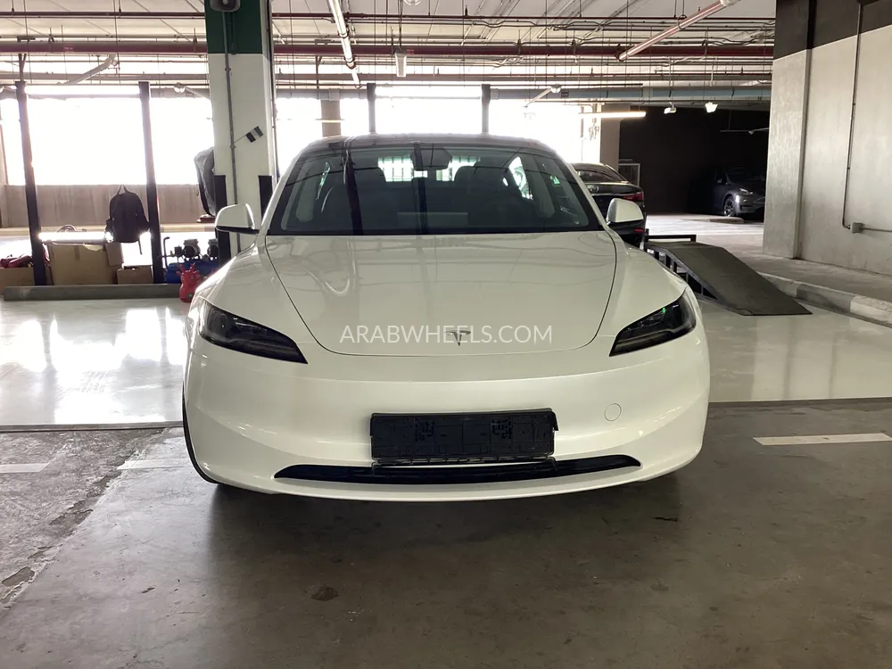 تسلا موديل 3 2024 for Sale in الشارقة Image-2