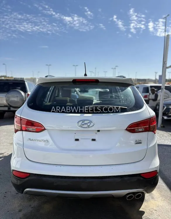 هيونداي سانتا في 2014 for Sale in الشارقة Image-15