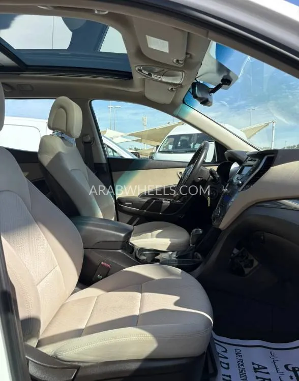 هيونداي سانتا في 2014 for Sale in الشارقة Image-20