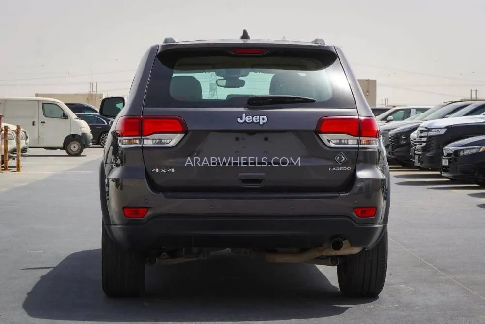 Jeep Cherokee 2021 for Sale in Dubai Image-5