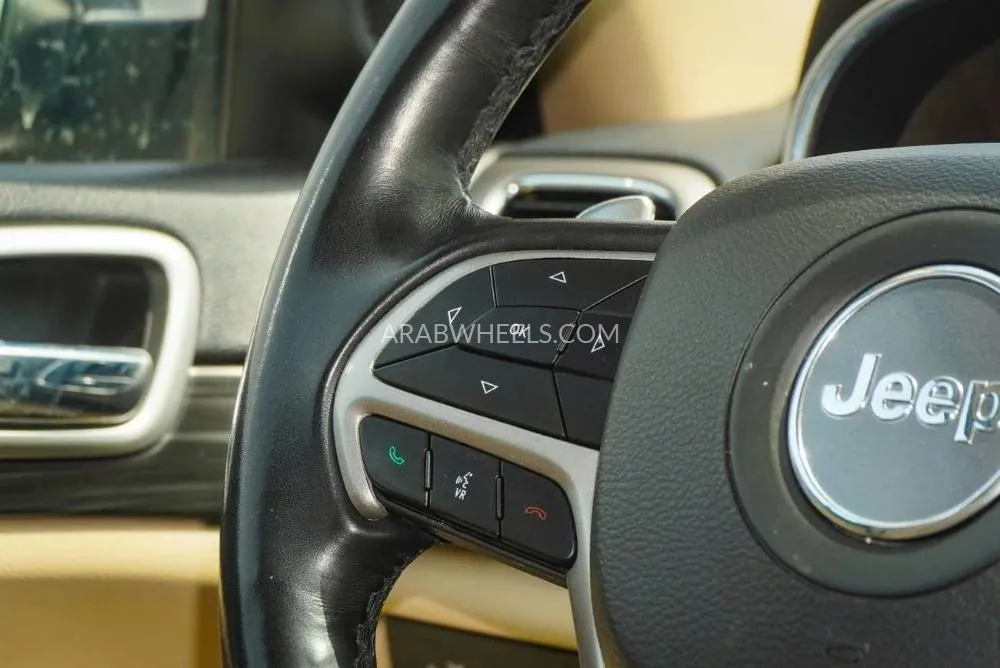 Jeep Cherokee 2022 for Sale in Dubai Image-19