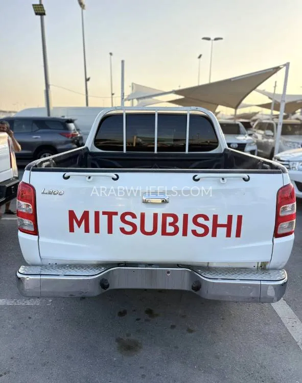 Mitsubishi L200 2016 for Sale in Sharjah Image-6
