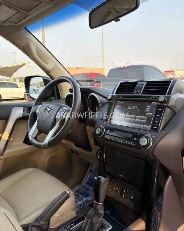 Toyota Land Cruiser Prado 2015 for Sale in Sharjah Image-18