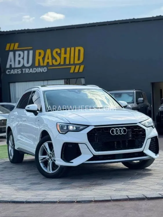 Audi Q3 2022 for Sale in Ajman Image-11