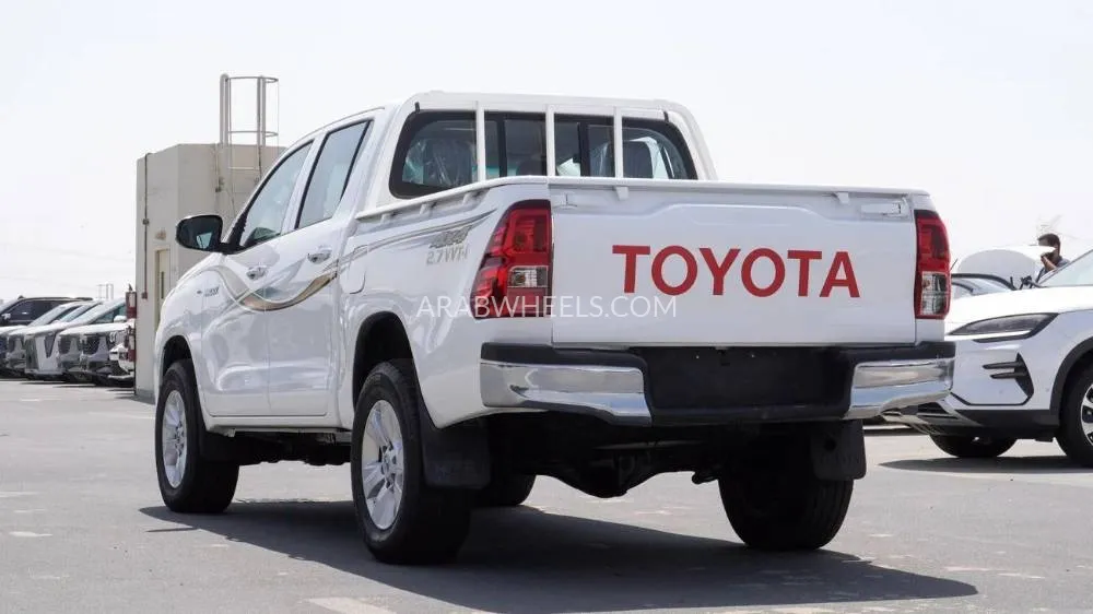 Toyota Hilux 2017 for Sale in Dubai Image-13