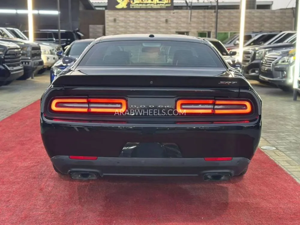 دودج تشالينجر 2015 for Sale in عجمان Image-8