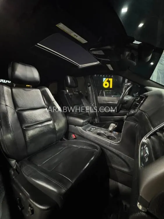 Jeep Cherokee 2019 for Sale in Ajman Image-3