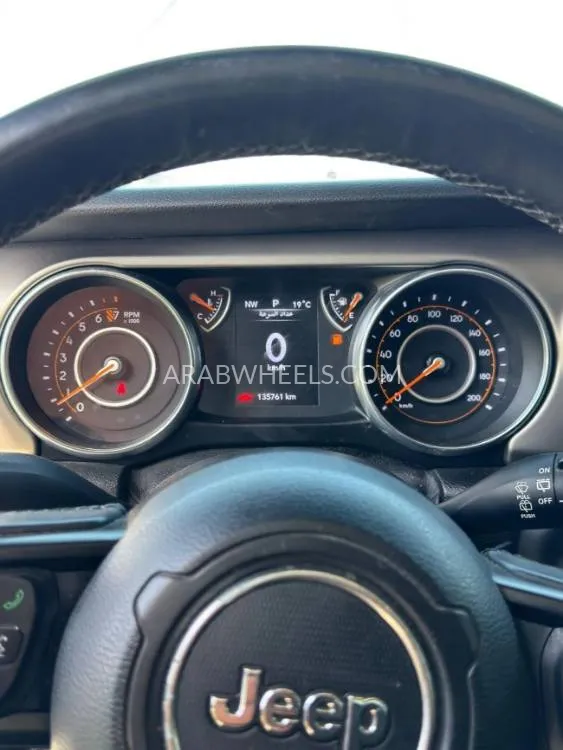 Jeep Wrangler 2018 for Sale in Ajman Image-4