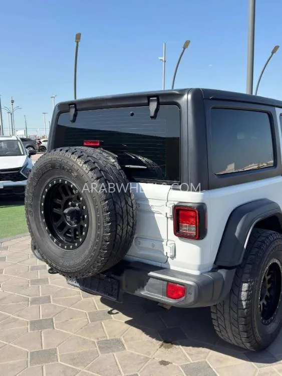 Jeep Wrangler 2018 for Sale in Ajman Image-22