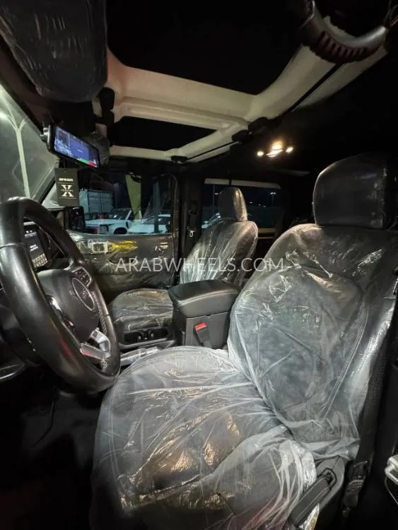 Jeep Wrangler 2019 for Sale in Ajman Image-2