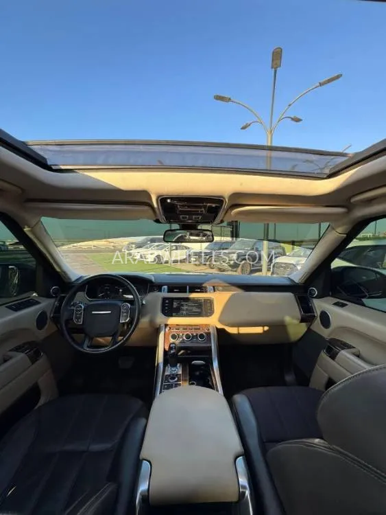 Land Rover Range Rover Sport 2015 for Sale in Ajman Image-7
