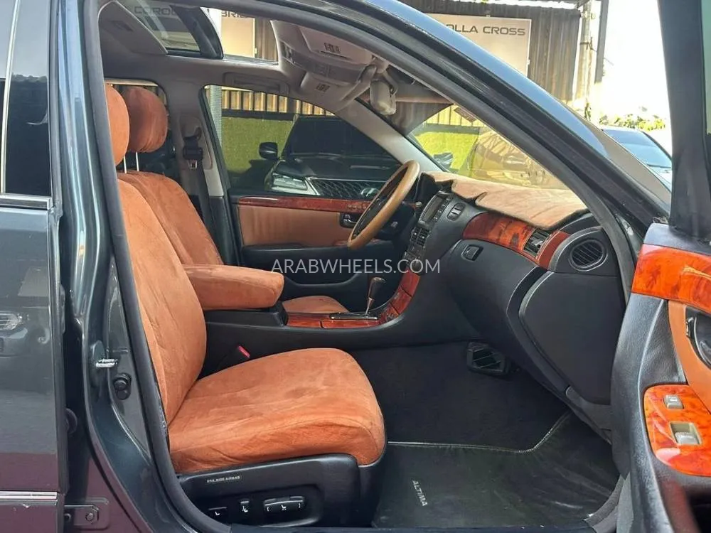 Lexus LS 2006 for Sale in Ajman Image-8