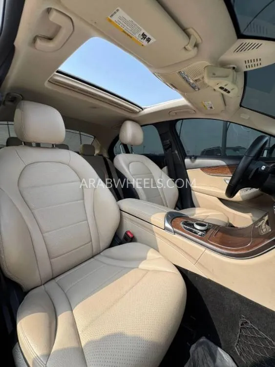 Mercedes Benz C Class 2019 for Sale in Ajman Image-9