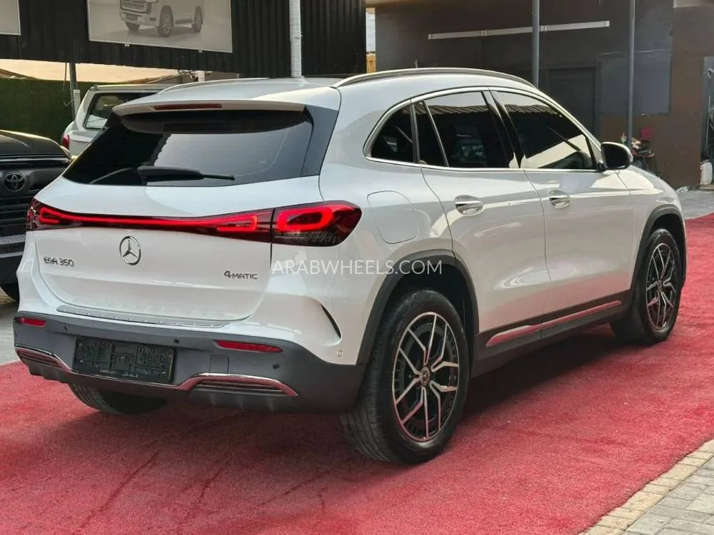 Mercedes Benz EQE 2023 for Sale in Ajman Image-24
