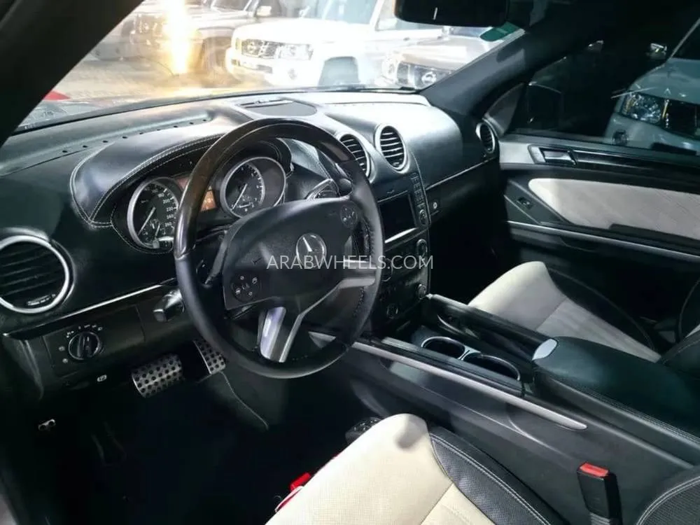 Mercedes Benz GL Class 2012 for Sale in Ajman Image-20