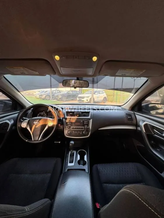 Nissan Altima 2018 for Sale in Ajman Image-3