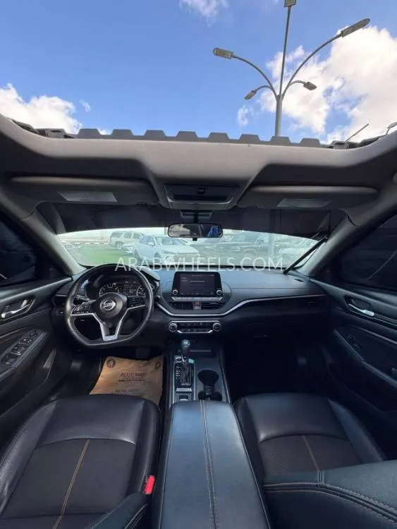 Nissan Altima 2020 for Sale in Ajman Image-6