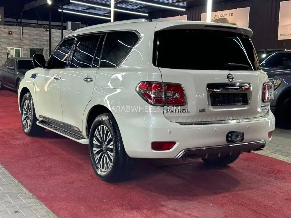 Nissan Patrol 2019 for Sale in Ajman Image-6