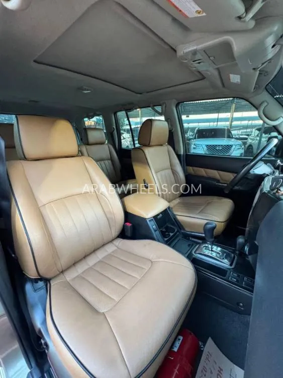 Nissan Patrol 2019 for Sale in Ajman Image-11