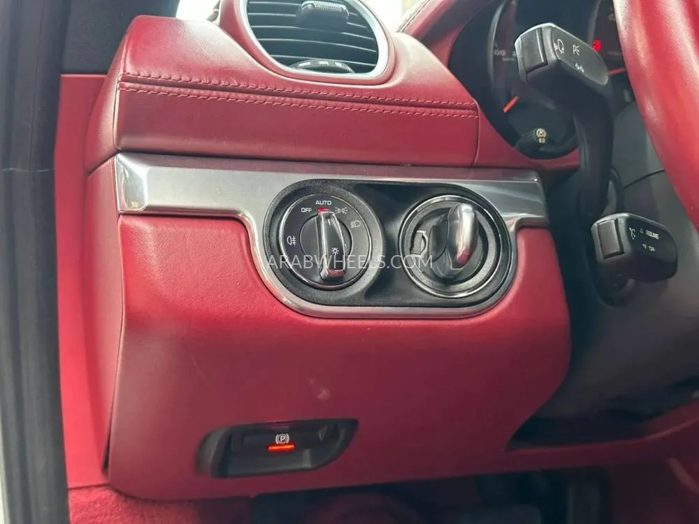 Porsche 718 2018 for Sale in Ajman Image-6