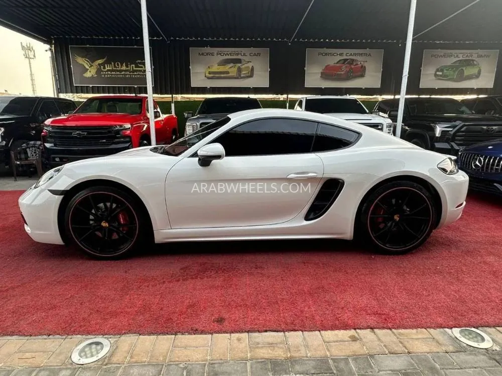 Porsche 718 2018 for Sale in Ajman Image-10
