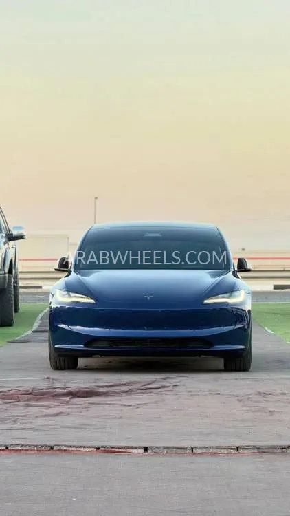 Tesla Model 3 2024 for Sale in Ajman Image-2