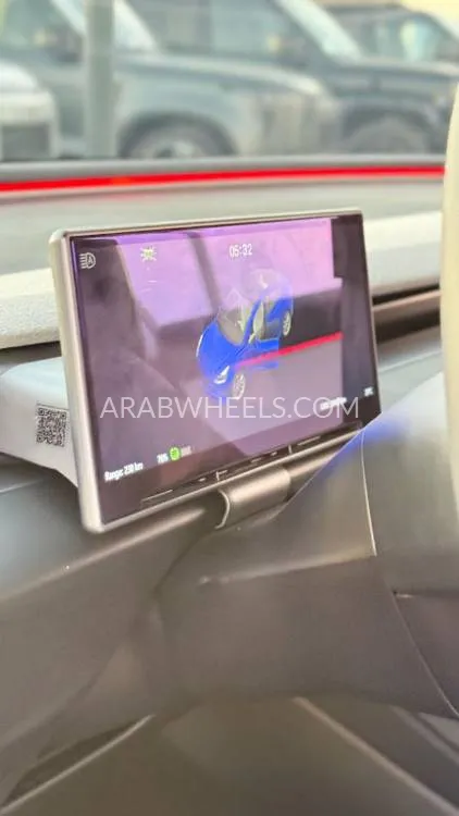 Tesla Model 3 2024 for Sale in Ajman Image-8