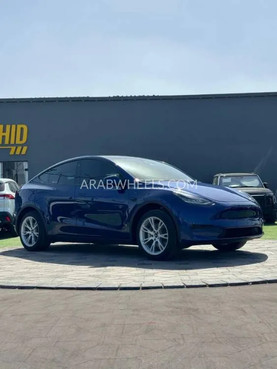 Tesla Model Y 2024 for Sale in Ajman Image-5