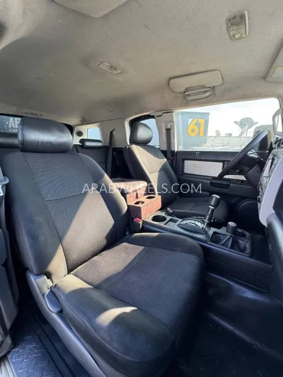 تويوتا إف جي كروزر 2009 for Sale in عجمان Image-15